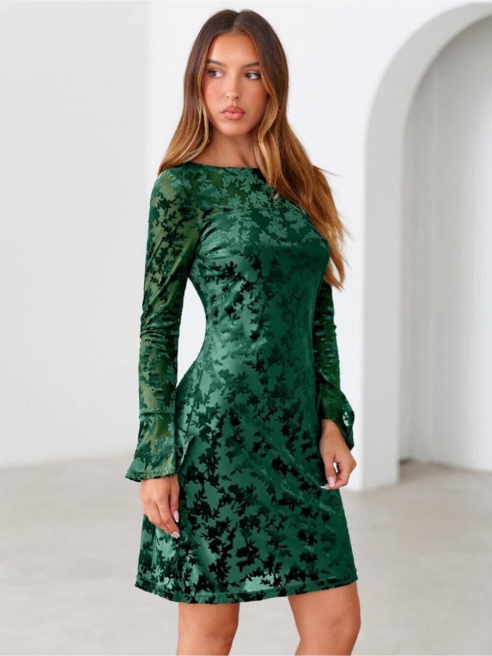 Simplee NWT Green Burnout Velvet Sheath Dress Party Formal Cocktail Dark Romance